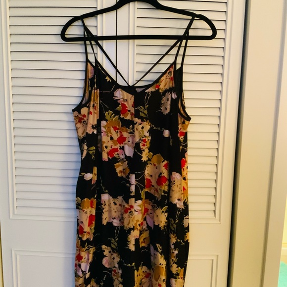 Missy Dress - Picture 6 of 6